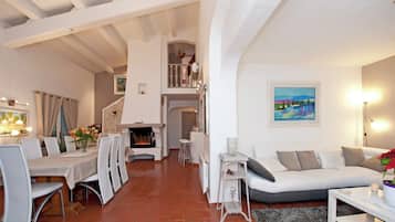 House | Living room