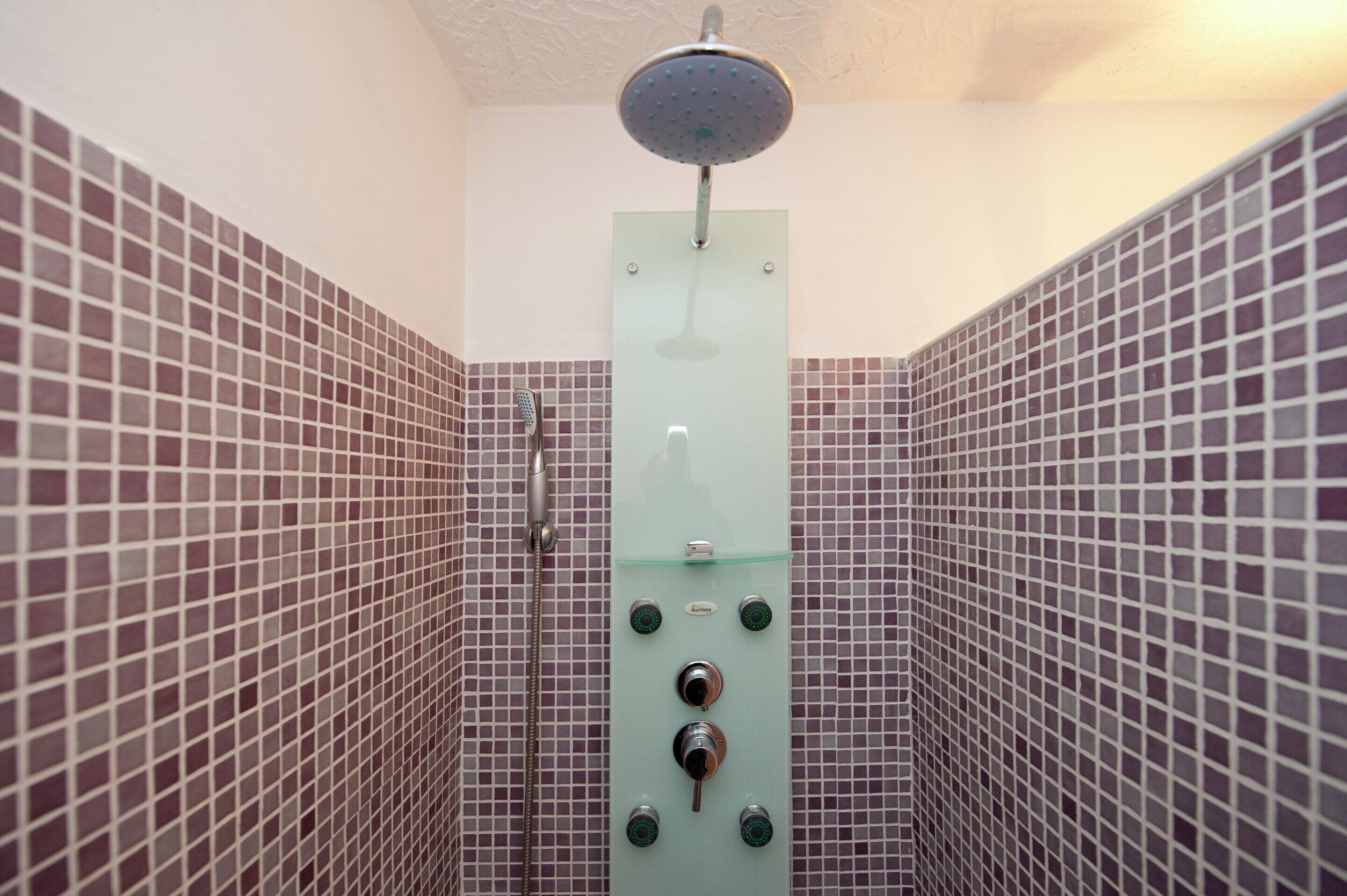 House | Bathroom | Bathtub