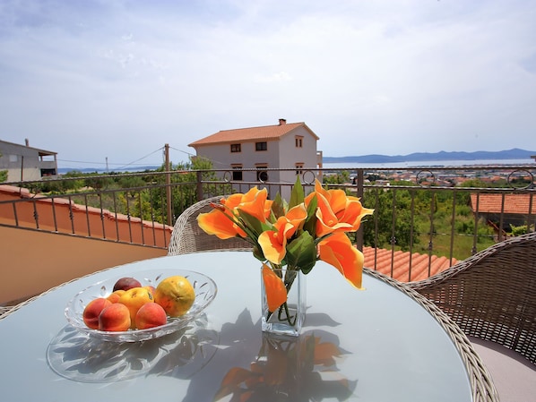 Balcony - Newly Built Holiday Home in a Quiet Area, 2 Spacious sea View Terraces, Parking (Zadar)