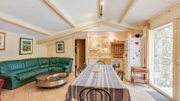 House | Private kitchen | High chair