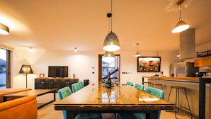 Dining - Splendid Villa in Poljica Brig With Private Pool (Nin)