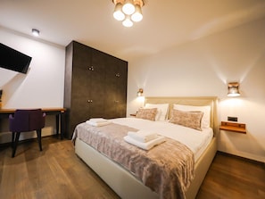 Villa | 3 bedrooms, individually furnished