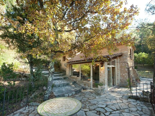 Beautiful Holiday Home in Barjols With Swimming Pool