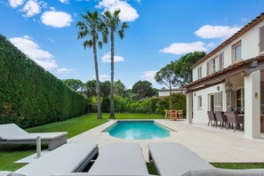 Villa | Pool | Indoor pool, outdoor pool - Villa in Gassin Near Saint Tropez Beaches (Gassin)