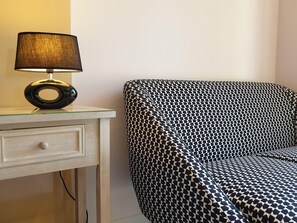 Room - Villa in Callian With Heated Pool and Terrace (Callian)