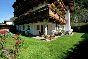 Exterior - Apartment in Langenfeld Near Ski Slopes (Laengenfeld)