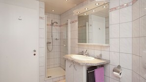 Unclassified image, 5 of 32, button - Charming Apartment Near Ski Area in Vandans (Vandans)