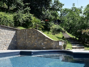 Outdoor pool - Detached Villa with Private Pool near Vineyards (Mombarcaro)