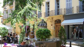 Exterior - Bliss Near Aix-en-provence (Aix-en-Provence)