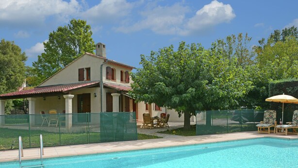 Exterior - Pleasing Villa in Callas With Swimming Pool (Callas)