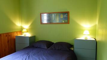 House | 2 bedrooms, individually furnished, bed sheets