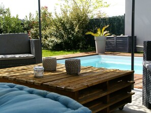 Pool - Modern Holiday Home With Private Swimming Pool, air Conditioning and Enclosed Garden (Piolenc)