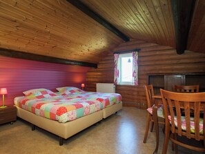3 bedrooms, individually furnished, bed sheets - Cozy Chalet in Francorchamps (Stavelot)