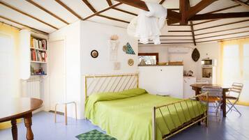 Chalet | 1 bedroom, individually furnished, bed sheets