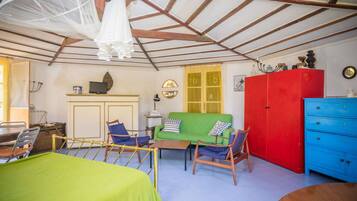 Chalet | 1 bedroom, individually furnished, bed sheets