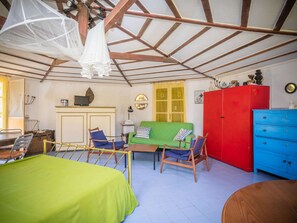 Chalet | 1 bedroom, individually furnished, bed sheets