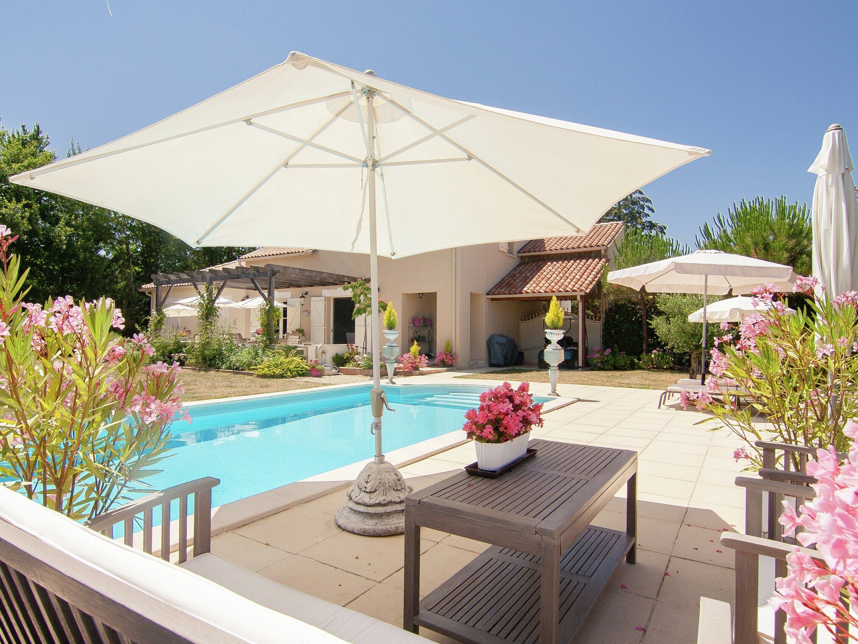 Villa | Piscine | Piscine couverte, piscine extérieure