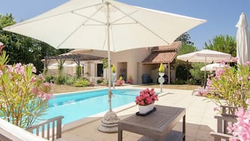 Villa | Piscine | Piscine couverte, piscine extérieure