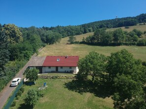 Exterior - Cozy Holiday Home in Radostná pod Kozákovem Near Forest (Radostná pod Kozákovem)