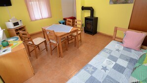 Unclassified image, 4 of 18, button - Cozy Holiday Home in Radostná pod Kozákovem Near Forest (Radostná pod Kozákovem)