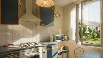 House | Private kitchen | High chair