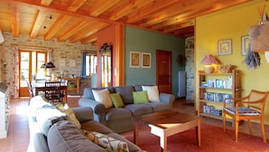 Unclassified image, 5 of 36, button - For Those who are Looking for a Perfectly Maintained, Beautiful Holiday Home! (Saint-Medard-d'Excideuil)