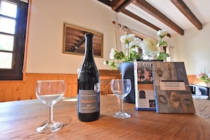 House | Interior detail - Holiday Home in Le Chatelet With Pool (Le Châtelet)