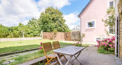 Home With Sea View in Le Pouldu