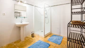 House | Bathroom