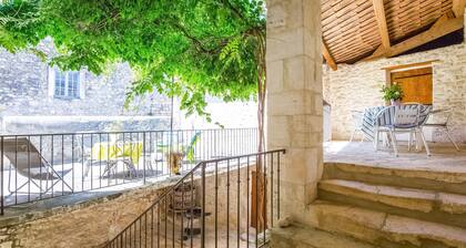 Montclus Charm: Views & Calm