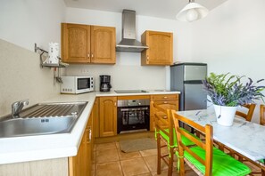 House | Private kitchen | High chair - Montclus Charm: Views & Calm (Montclus)