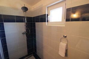Bathroom - Apartment in Seline by the Sea (Starigrad)