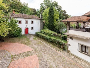 House | Exterior