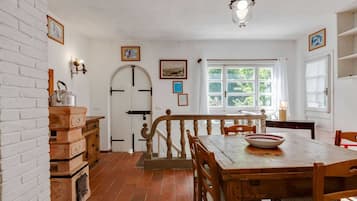 House | Dining
