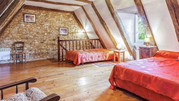 House | 3 bedrooms, individually furnished