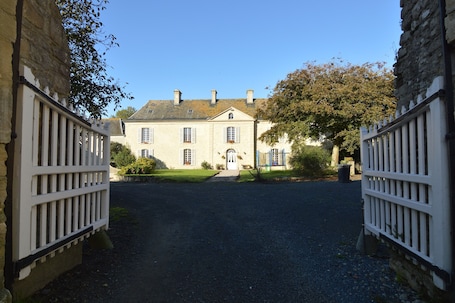 Saint-clement Cottage Near the Sea