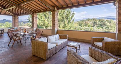 Villa in Mugello Hills With Private Pool