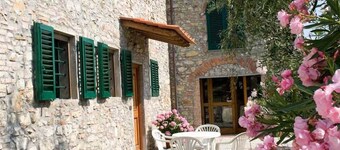 Tuscan Heaven; Vinci and Pistoia