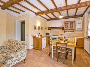 Cottage | Private kitchen | Highchair