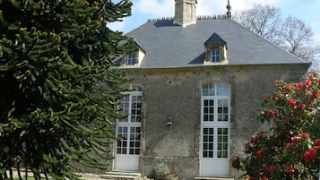 House | Exterior