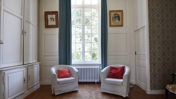 House | Living room