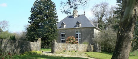 House | Exterior