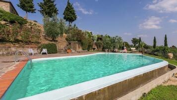 Piscina all'aperto