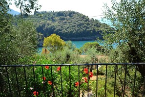 Property grounds - Cozy Holiday Home in Lerici near Sea (Lerici)