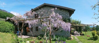 Cozy Detached House, Wide Garden, Wifi