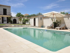 Outdoor pool - Villa With Private Pool and Splendid View on the Mont Ventoux (Mirabel-aux-Baronnies)