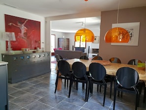 Dining - Modern Villa in Montbrun-des-corbières With Private Pool (Montbrun-des-Corbières)