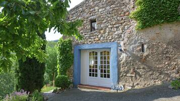 Villa | Exterior detail