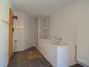 House | Bathroom | Bathtub