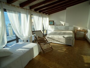 Apartment | 2 bedrooms, individually furnished, bed sheets - Apartment in Vello by Lake Iseo Beach (Marone)